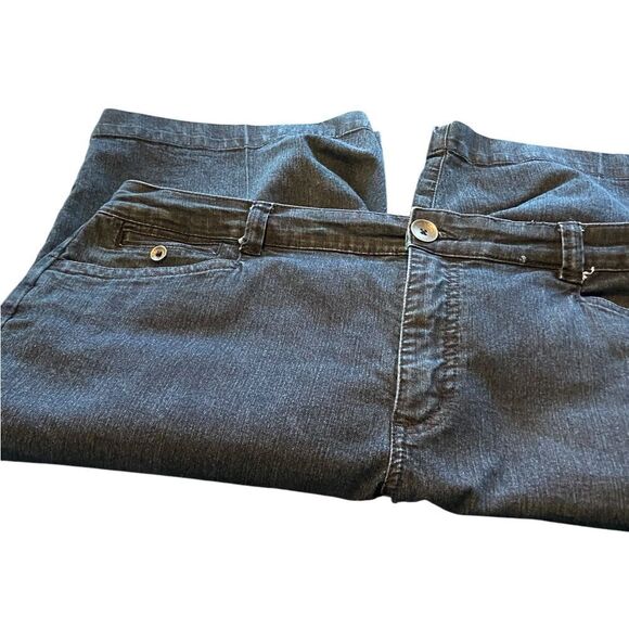 Bandolino size 16 jean shorts excellent like new shorts see pics - Picture 2 of 3